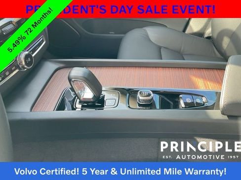 Certified 2024 Volvo XC60 B5 Plus w/ Climate Package image 20