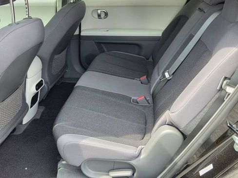 Used 2022 Hyundai Ioniq 5 SE w/ Cargo Package RWD image 11