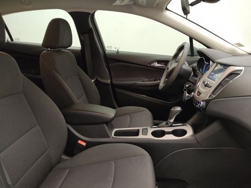 Used 2018 Chevrolet Cruze LS FWD image 21