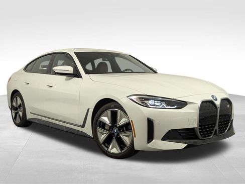 Used 2023 BMW i4 eDrive40 w/ Premium Package image 26