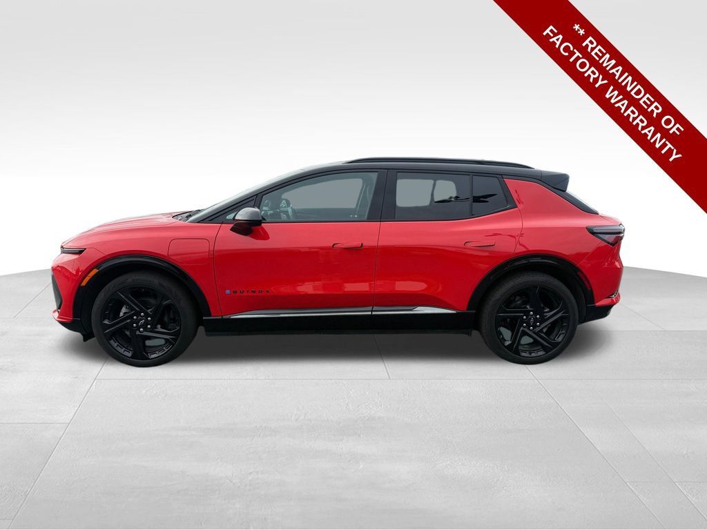 Used 2025 Chevrolet Equinox EV RS FWD image 2