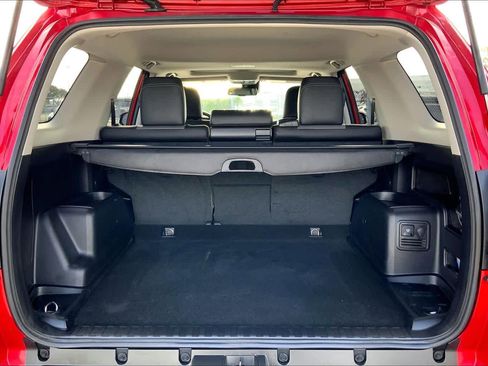 Used 2023 Toyota 4Runner SR5 Premium image 33