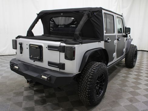 Used 2008 Jeep Wrangler Unlimited Sahara image 21
