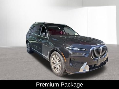 Used 2025 BMW X7 xDrive40i AWD/4WD image 7
