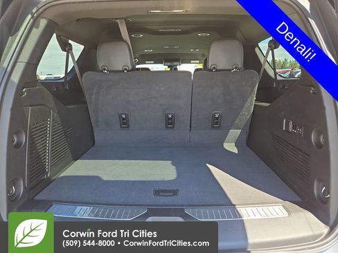 Used 2024 GMC Yukon XL Denali AWD/4WD image 34