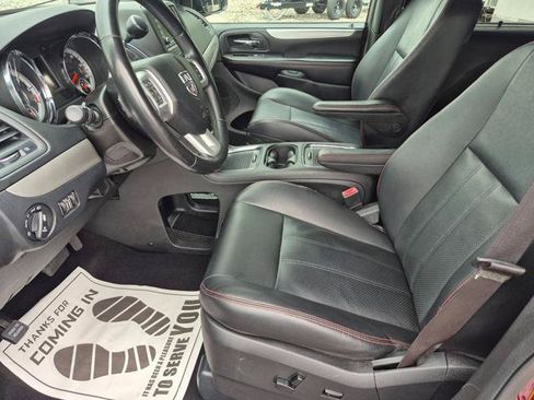 Used 2019 Dodge Grand Caravan GT FWD image 12
