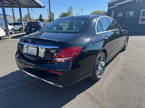 Used 2019 Mercedes-Benz E 300 image 5