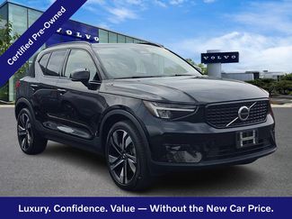 Used 2023 Volvo XC40 B5 Plus w/ Climate Package AWD/4WD video 1