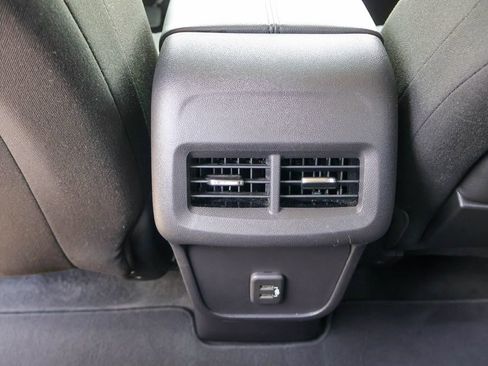 Used 2024 GMC Terrain SLE AWD/4WD image 20