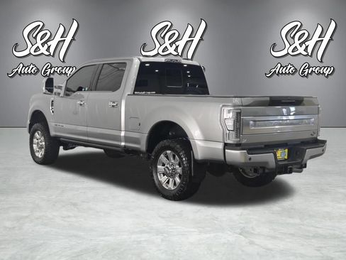 Used 2020 Ford F350 Platinum w/ FX4 Off-Road Package AWD/4WD image 25