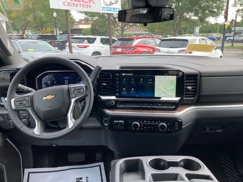 New 2026 Chevrolet Silverado 1500 LT AWD/4WD image 6