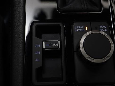 Used 2024 Toyota Tundra Limited AWD/4WD image 14