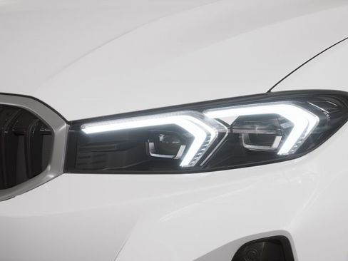 New 2026 BMW 330i Sedan w/ Convenience Package image 34