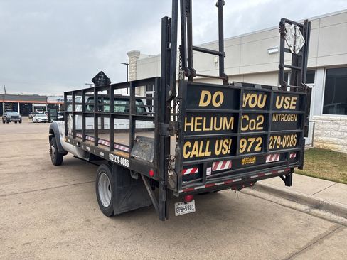 Used 2015 Ford F550 XL w/ Power Equipment Group image 3