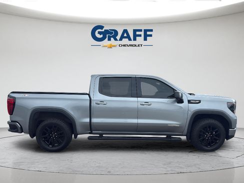 Used 2024 GMC Sierra 1500 Elevation w/ Elevation Premium Package AWD/4WD image 9