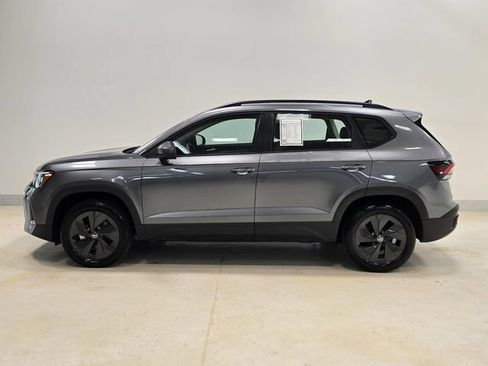 Used 2025 Volkswagen Taos S FWD image 3