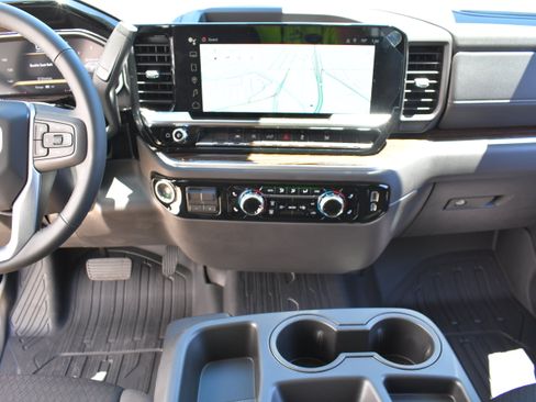 Used 2026 GMC Sierra 1500 Elevation w/ LPO, Elevation Black Package RWD image 17