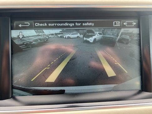 Used 2016 Land Rover Range Rover HSE image 40