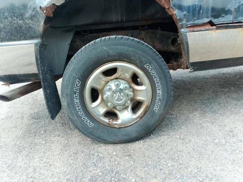 Used 2003 Dodge Ram 2500 Truck ST AWD/4WD image 13