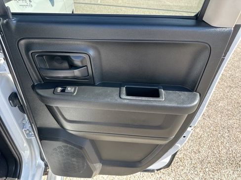 Used 2017 RAM 1500 Express image 35