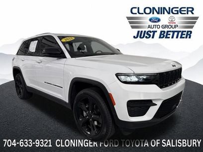 Used 2022 Jeep Grand Cherokee Altitude