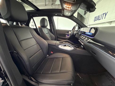 Used 2025 Mercedes-Benz GLE 450e 4MATIC image 24