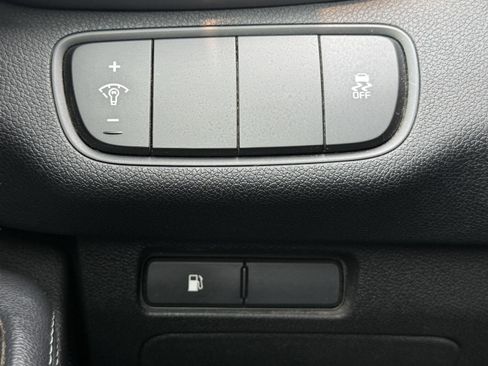 Used 2017 Kia Sorento AWD w/ LX Convenience Package image 21