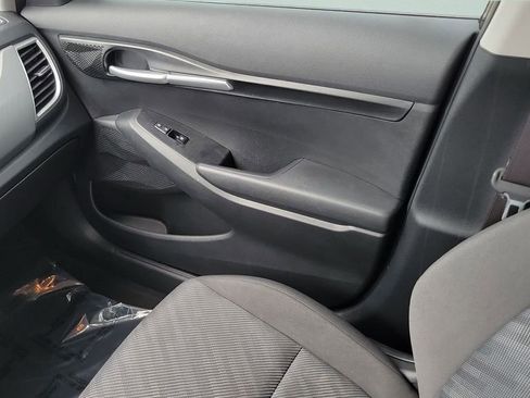 Used 2022 Kia Seltos LX image 24