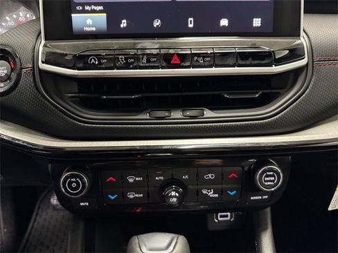 New 2026 Jeep Compass Trailhawk image 3