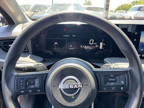 Used 2026 Nissan Kicks SV w/ Cold Weather Package FWD image 27