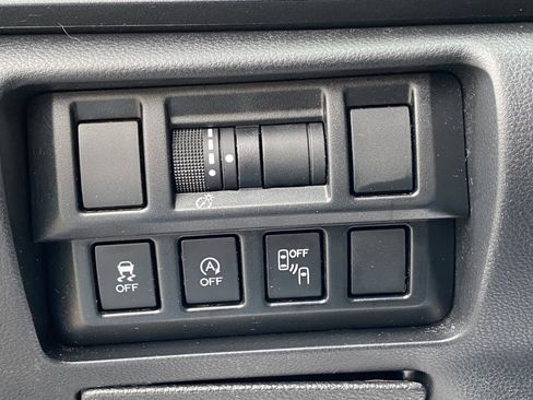 Used 2021 Subaru Crosstrek 2.5i Sport w/ Moonroof Package image 15