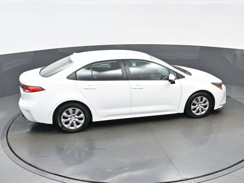 Used 2024 Toyota Corolla LE FWD image 39