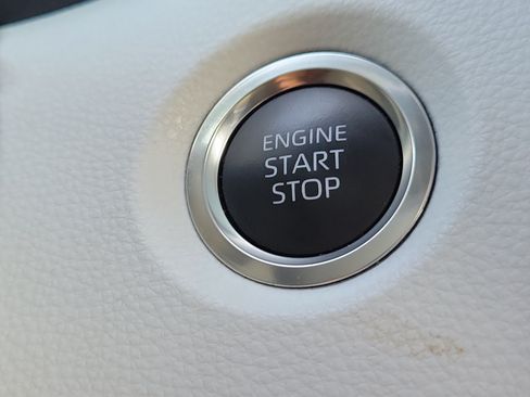 Used 2025 Toyota Corolla SE FWD image 28