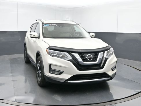 Used 2017 Nissan Rogue SL w/ SL Premium Package image 8