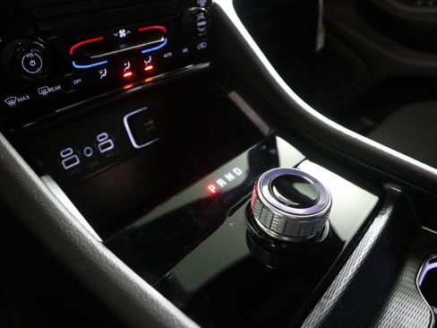 New 2025 Jeep Grand Cherokee L Laredo image 28