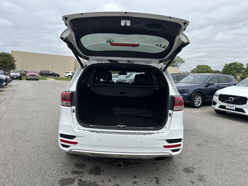 Used 2016 Kia Sorento SX AWD/4WD image 10