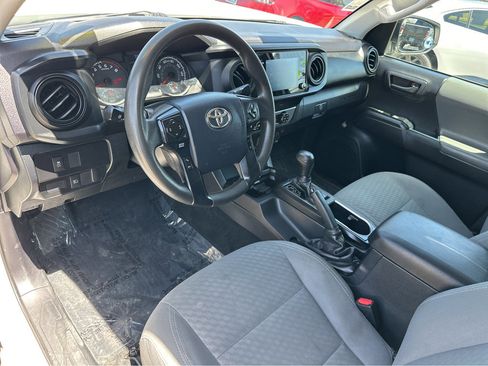 Used 2020 Toyota Tacoma SR image 16