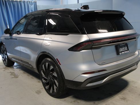 New 2026 Lincoln Nautilus Reserve w/ Jet Appearance Package image 27