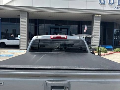 Used 2021 Chevrolet Colorado Z71 AWD/4WD image 4