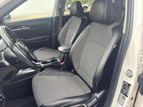 Used 2021 Kia Seltos S AWD/4WD image 12