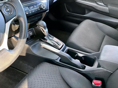 Used 2015 Honda Civic SE image 16