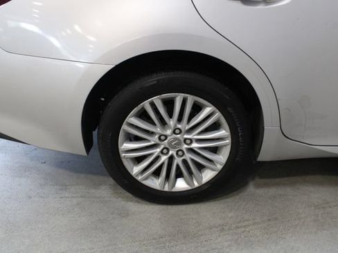 Used 2013 Lexus ES 350 w/ Luxury Pkg FWD image 30
