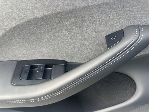 Used 2025 Tesla Model 3 Long Range image 28