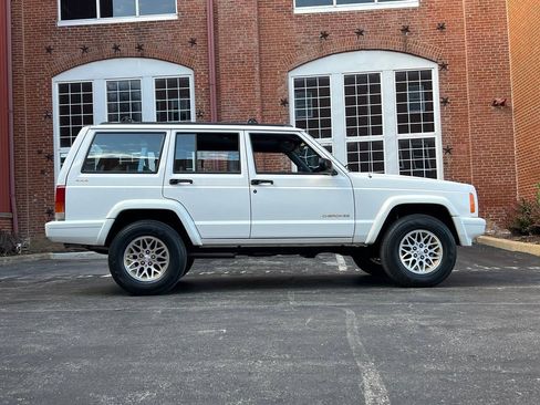 Used 1998 Jeep Cherokee Classic AWD/4WD image 3
