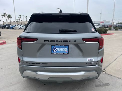 Used 2026 GMC Terrain Denali w/ LPO, Black Badging Package AWD/4WD image 4