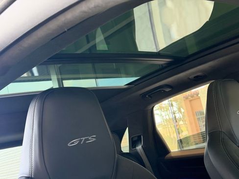 Certified 2025 Porsche Cayenne GTS AWD/4WD image 17