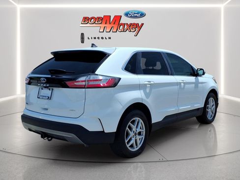 Used 2024 Ford Edge SEL w/ Convenience Package AWD/4WD image 4