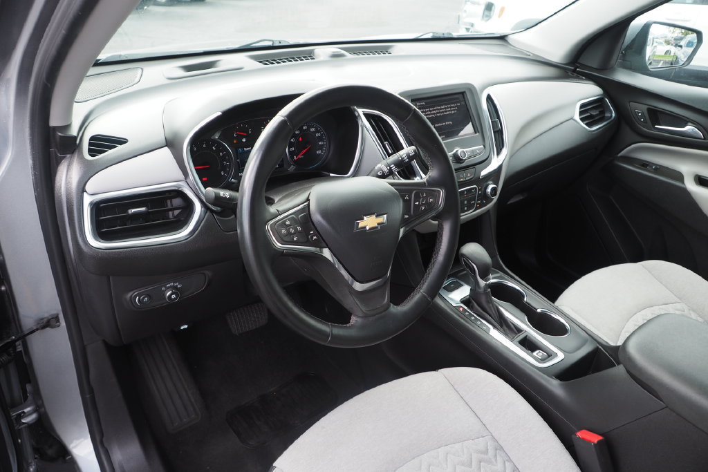 Used 2023 Chevrolet Equinox LT w/ Driver Convenience Package AWD/4WD image 12
