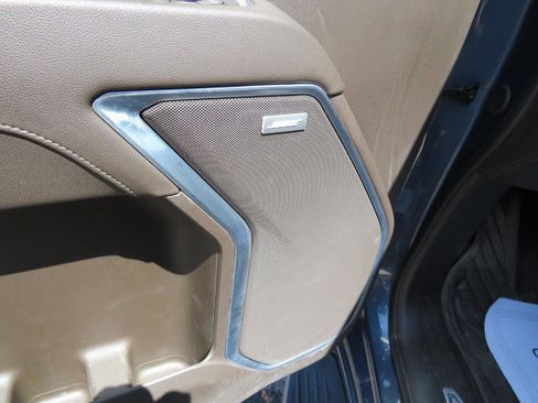 Used 2024 Chevrolet Silverado 1500 LTZ AWD/4WD image 5