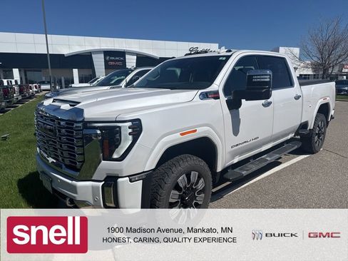 Used 2024 GMC Sierra 3500 Denali w/ Technology Package image 1